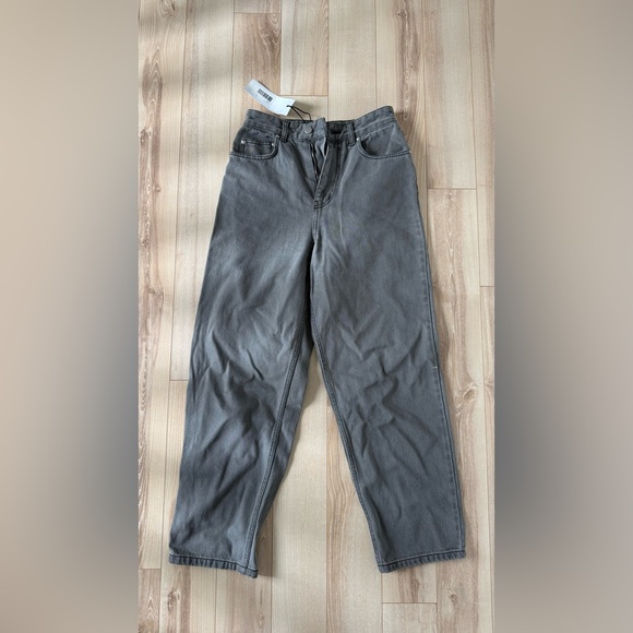 NWT KOTN Unisex Antifit Denim Jeans Grey Wash - Picture 3 of 4